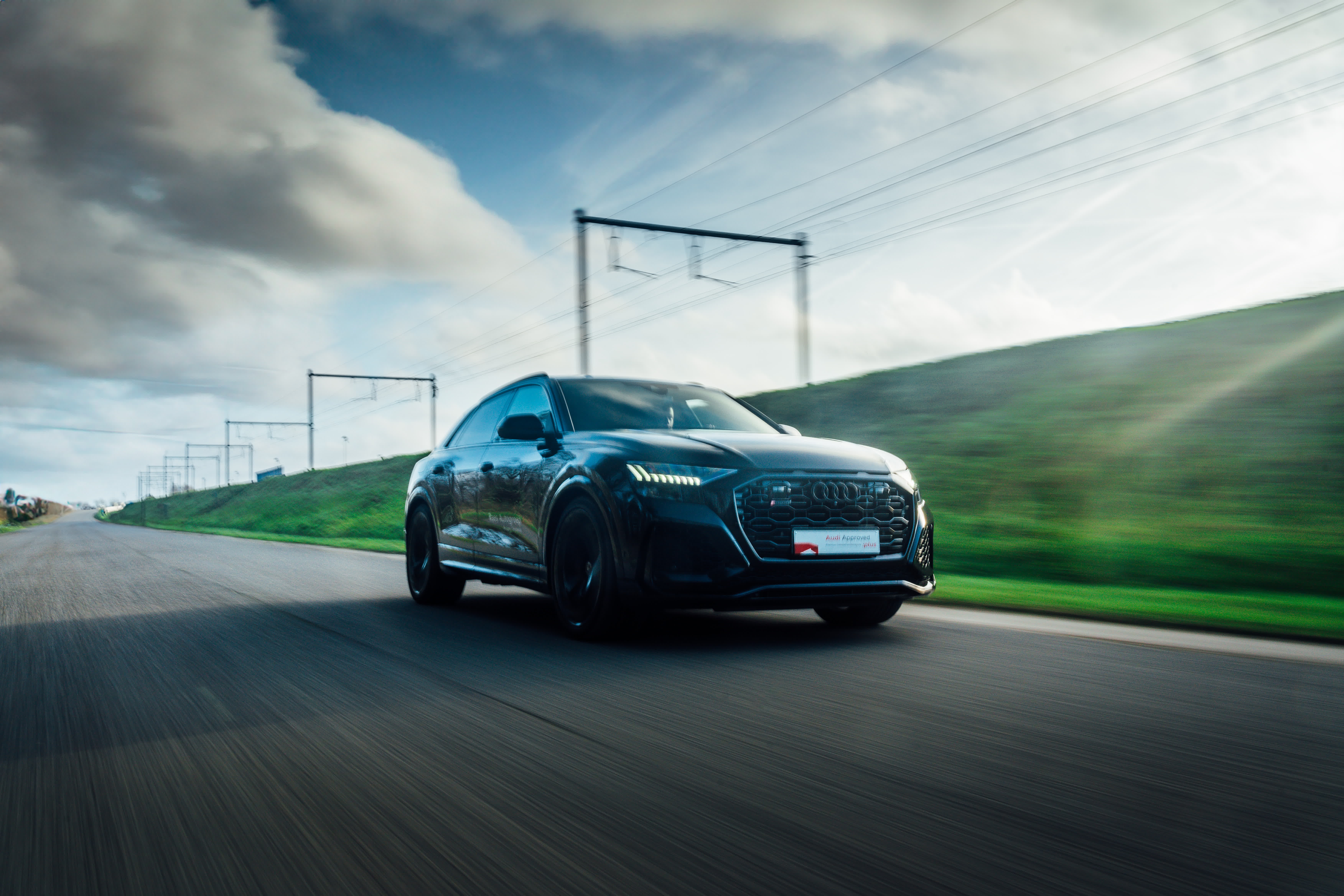 de rsq8 die aan het rijden is